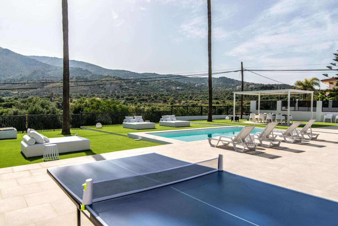 Palm Tree Villa - 5Bdr Paradise Pool / Chill Out Beds Torremolinos Exterior foto