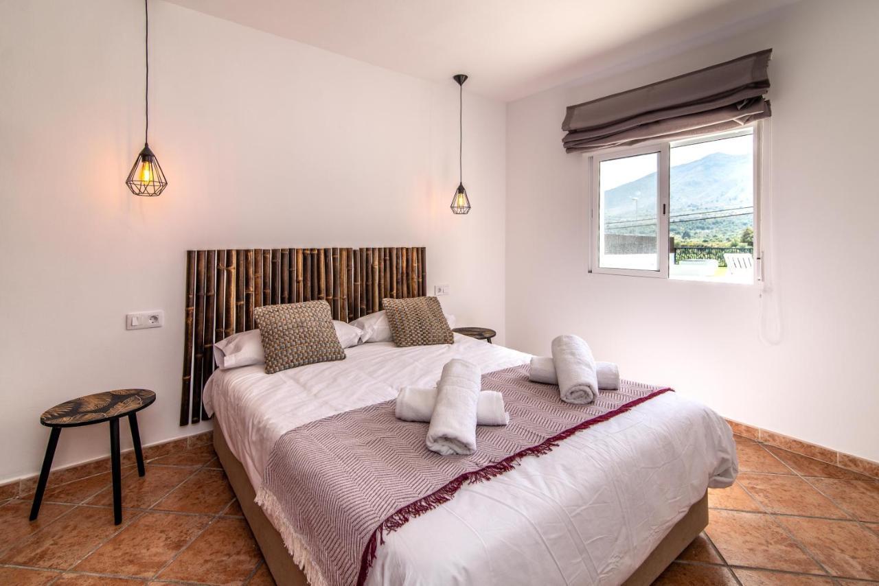 Palm Tree Villa - 5Bdr Paradise Pool / Chill Out Beds Torremolinos Exterior foto